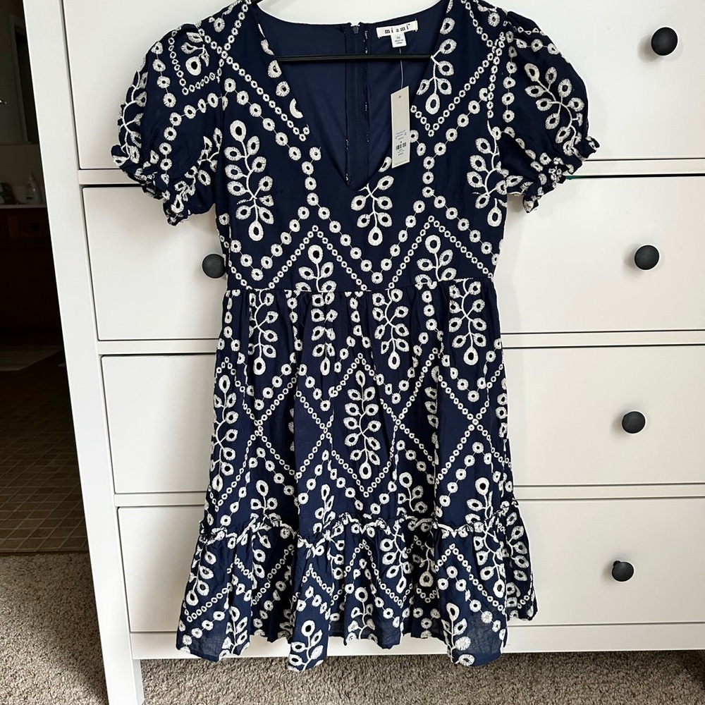Francesca's Collections Navy and White Floral Dress